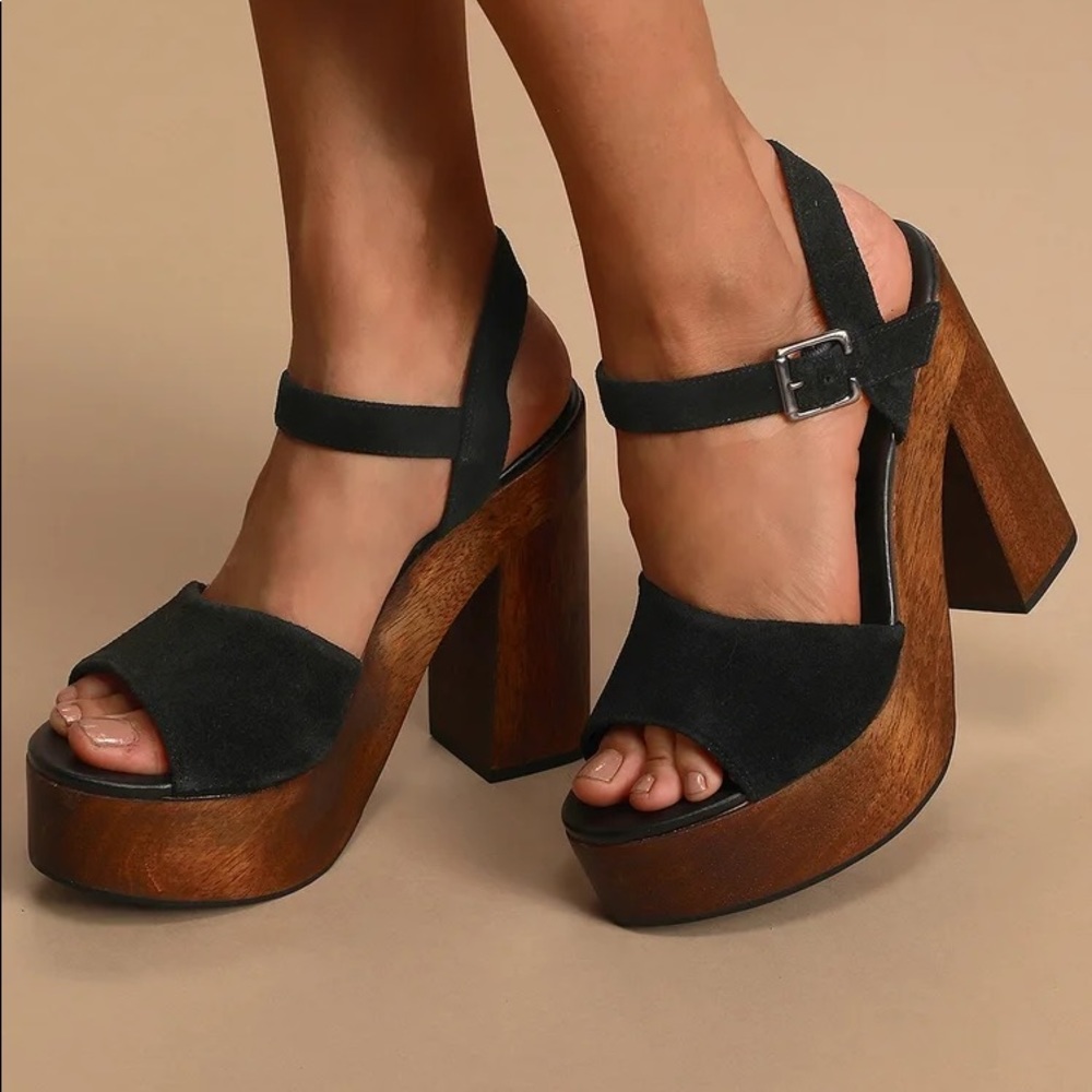 Lulu’s Leather Platforms!!! NWOT